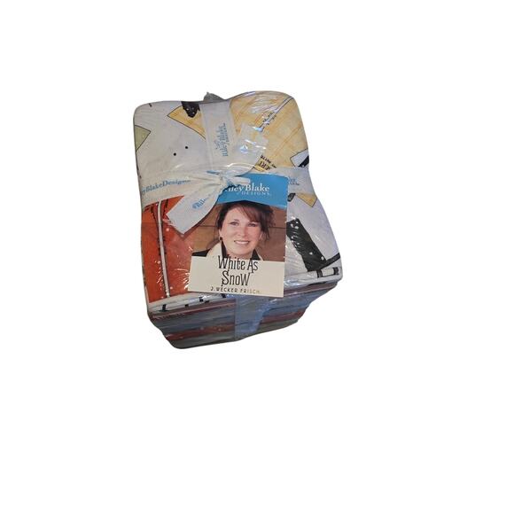 Riley Blake Fat Quarter Bundle 41 Piece White As Snow Fabric Cotton Holiday - Picture 2 of 6